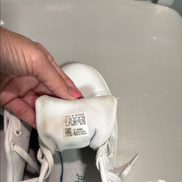 Men’s Adidas Stan Smith Endorsed White and Green Leather Sneakers - Picture 12 of 12